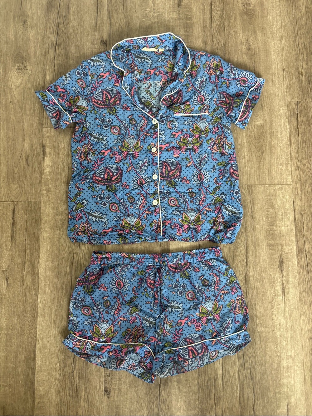 Roller Rabbit Pajama Set - Picture 3 of 4